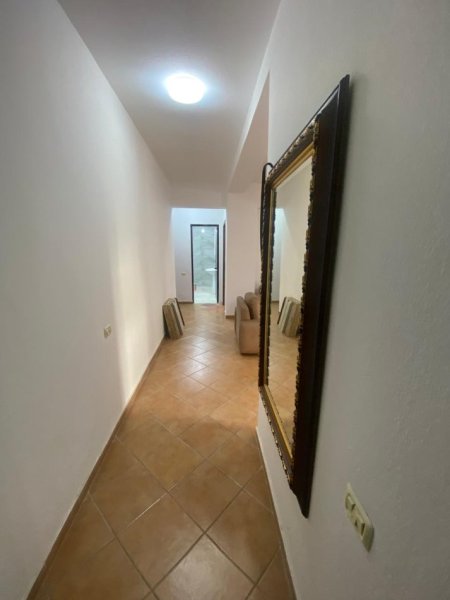 Tirane, shes apartament 2+1 Kati 1, 112 m² 240.000 € (ISH NISHARAKU)