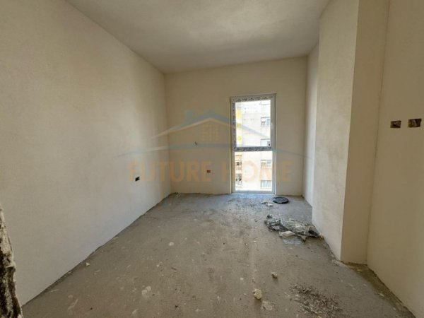 Tirane, shes apartament 2+1+Aneks+Ballkon Kati 7, 94 m² 122.500 € (ish Dogana)