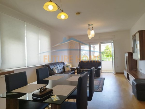 Tirane, jepet me qera apartament 2+1+Ballkon Kati 2, 132 m² 850 € (Sauk &quot;Rezidencën Touch of the Sun&#039;&#039;)