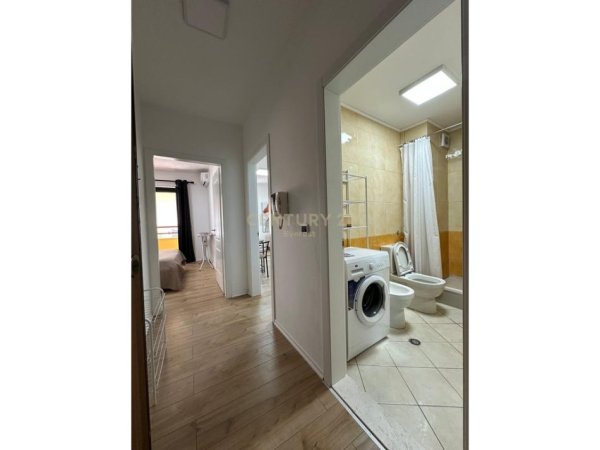 Tirane, jepet me qera apartament 1+1 Kati 4, 55 m² 600 € (RRUGA E BOGDANEVE)