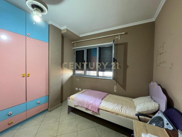 Tirane, shitet apartament 2+1 Kati 8, 105 m² 198.000 € (PRANE KOMPLEKSIT DELIJORGJIT)