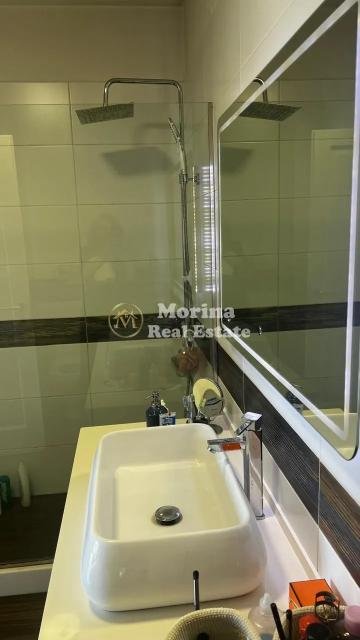 Tirane, jepet me qera apartament 2+1 Kati 5, 90 m² 800 € (Rruga e Kavajes)