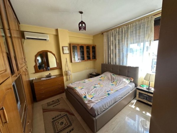 Tirane, jepet me qera apartament 3+1+Ballkon Kati 7, 140 m² 900 € (Ambasada Amerikane)