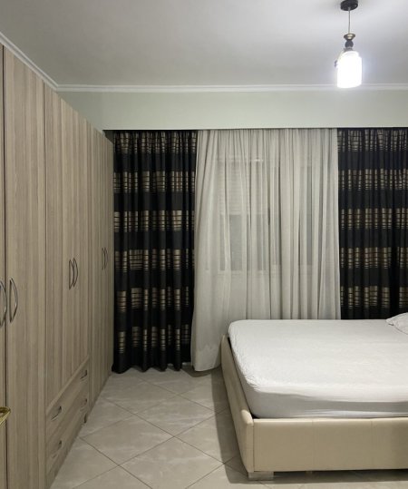 Tirane, jepet me qera apartament 1+1 Kati 5, 50 m² 430 € 