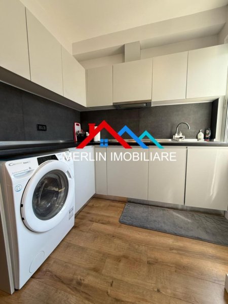 Tirane, jepet me qera apartament 1+1 Kati 11, 70 m² 700 € (KOMUNA E PARISIT)