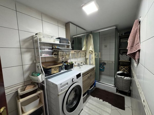 Tirane, shitet apartament 2+1 Kati 8, 107 m² 198.000 € (Prane Kompleksit Delijorgji)