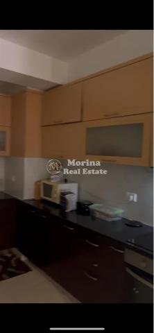 Tirane, jepet me qera apartament 1+1 Kati 5, 65 m² 600 € (Komuna e Parisit)