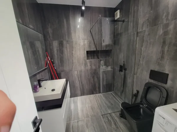 Tirane, jepet me qera apartament 1+1+Aneks+Ballkon Kati 9, 75 m² 900 € (Stadiumi Air Albania)