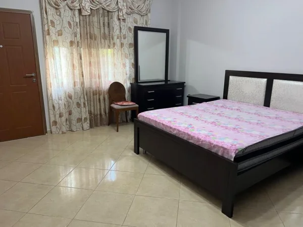 Tirane, jepet me qera apartament 1+1 Kati 2, 61 m² 380 € 