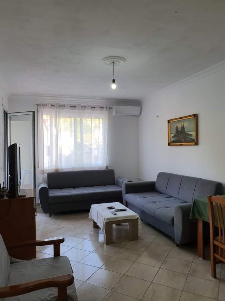 Vlore, jepet me qera apartament 1+1 Kati 1, 78 m² 50 € (Cameria Vlore)
