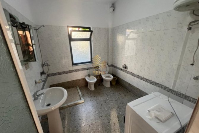 Tirane, jepet me qera apartament Kati 2, 110 m² 400 € (Rruga 3 Vellezerit Kondi)