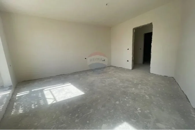 Tirane, shitet 1+1+Aneks+Ballkon Kati 4, 83 m² 132.000 € (Ish Fusha e Aviacionit - Kompleksi Turdiu)