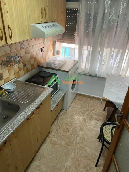 Tirane, shitet apartament 1+1+Ballkon Kati 4, 64 m² 152.000 € (Myslymm Shyri)