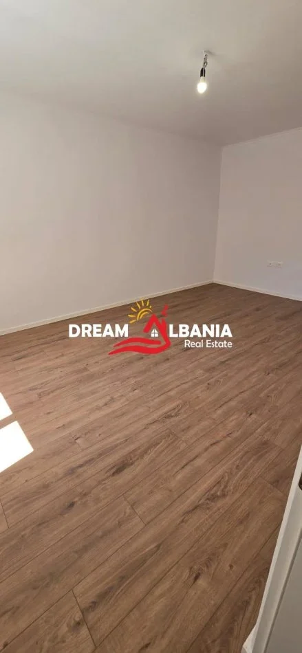 Tirane, shitet apartament 1+1 Kati 2, 54 m² 110.000 € (Tek 21 Dhjetori, prane Mozzaikut - ID 4119415)