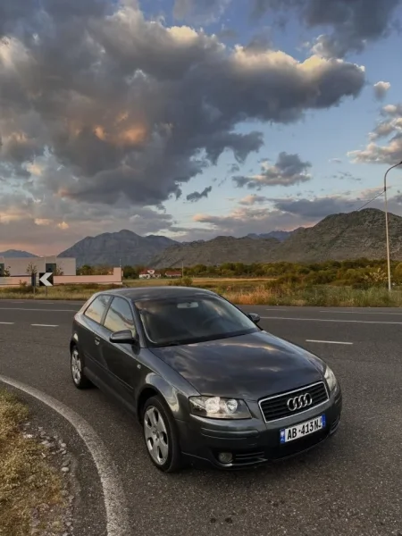 Shkoder, shitet makine Audi A3, Nafte, gri e erret manuale Kondicioner 253.000 km 2.800 €