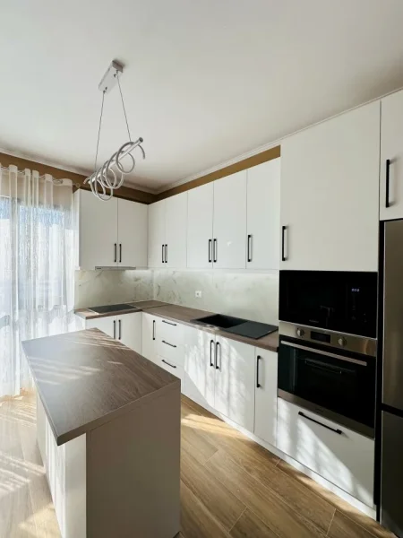 📣 QERA SUPER Apartament 2+1 Me 2 Tualete Dhe Ballkon 📍 Farmacia 10 🛣️ Rruga e "Dibres" ✨