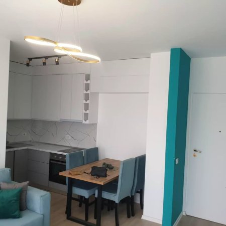 Tirane, jepet me qera apartament 1+1+Ballkon Kati 11, 70 m² 470 € (Ish Fusha e Aviacionit)