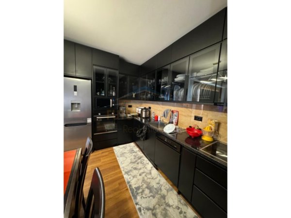 Tirane, shitet 3+1 Kati 4, 173 m² 355.000 € (Lake Land, Farke)