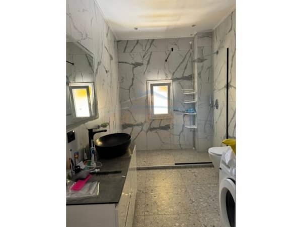 Tirane, shitet 3+1 Kati 4, 173 m² 355.000 € (Lake Land, Farke)