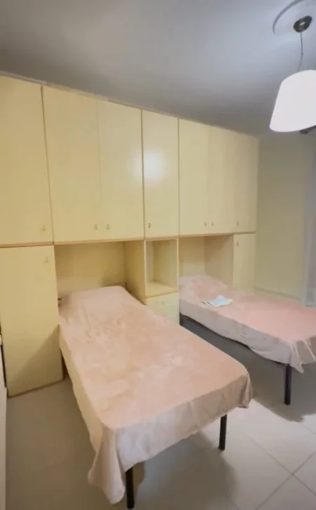Tirane, jap me qera apartament 1+1 Kati 1, 100 m² 570 € (don bosko)
