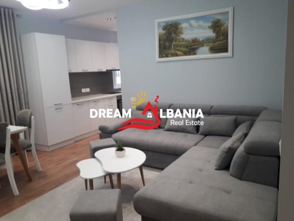 Tirane, jepet me qera apartament 2+1+Ballkon Kati 2, 85 m² 670 € (Tek 21 Dhjetori, Rruga Frosina Plaku - ID 42214314)