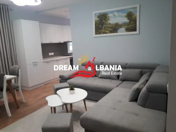Tirane, jepet me qera apartament 2+1+Ballkon Kati 2, 85 m² 670 € (Tek 21 Dhjetori, Rruga Frosina Plaku - ID 42214314)