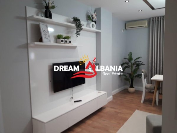 Tirane, jepet me qera apartament 2+1+Ballkon Kati 2, 85 m² 670 € (Tek 21 Dhjetori, Rruga Frosina Plaku - ID 42214314)