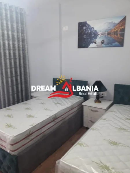 Tirane, jepet me qera apartament 2+1+Ballkon Kati 2, 85 m² 670 € (Tek 21 Dhjetori, Rruga Frosina Plaku - ID 42214314)