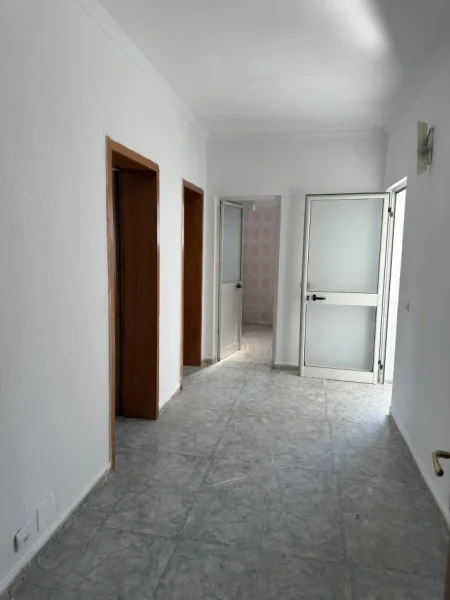 Tirane, shitet 3+1 , 164 m² 298.000 € (Komuna e Parisit prane " Concept Home Real Estate ")