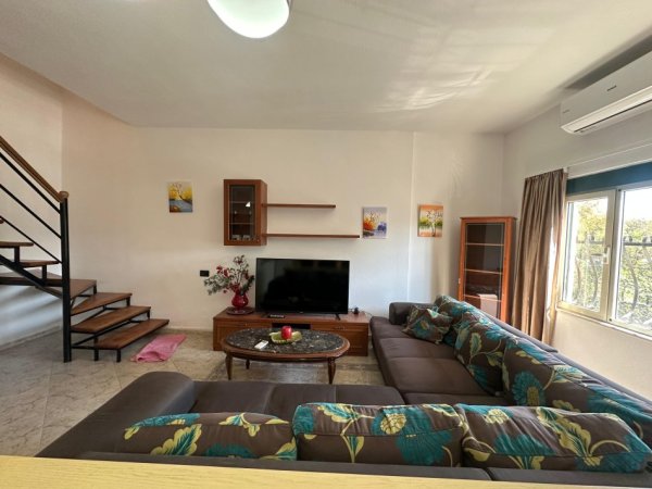 Tirane, jepet me qera apartament 2+1+Aneks+Ballkon Kati 4, 130 m² 600 € (stadiumi dinamo)