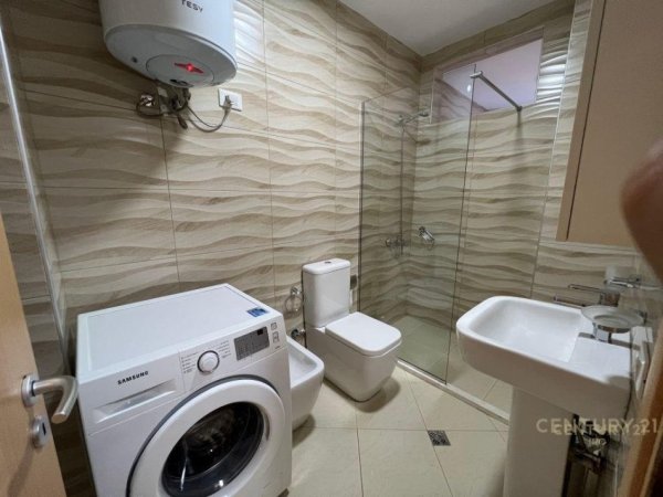 Tirane, jepet me qera apartament 2+1 Kati 3, 90 m² 650 € (Rruga Selite e Vjeter)