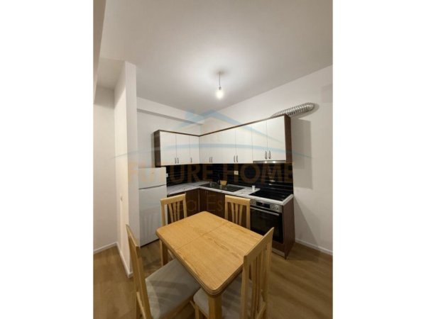 Tirane, jepet me qera apartament 2+1 Kati 4, 94 m² 450 € (RRUGA PASHO HYSA)