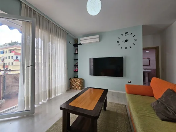 Tirane, jepet me qera 2+1+Ballkon Kati 6, 75 m² 40.000 € (Prane Bulevardit te Ri, Astir.)