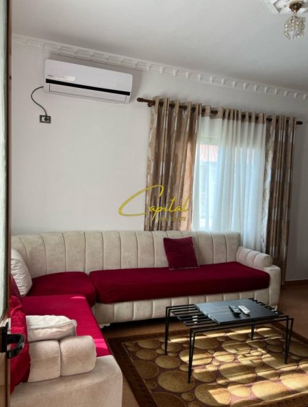 Tirane, jepet me qera apartament 2+1 Kati 2, 90 m² 450 € (BULEVARDI I RI)