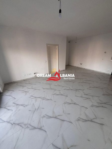 Tirane, jepet me qera apartament Kati 3, 113 m² 780 € (Tek Myslym Shyri - ID 42215012)