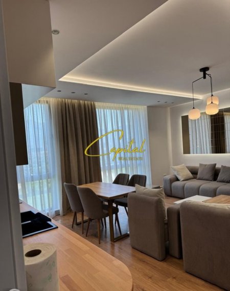 Tirane, jepet me qera apartament 2+1 Kati 6, 76 m² 700 € (BULEVARDI I RI)