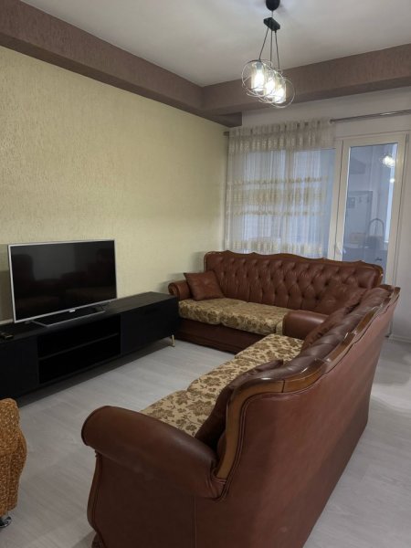 Tirane, jepet me qera apartament 2+1 Kati 2, 97 m² 750 € (River Residence)