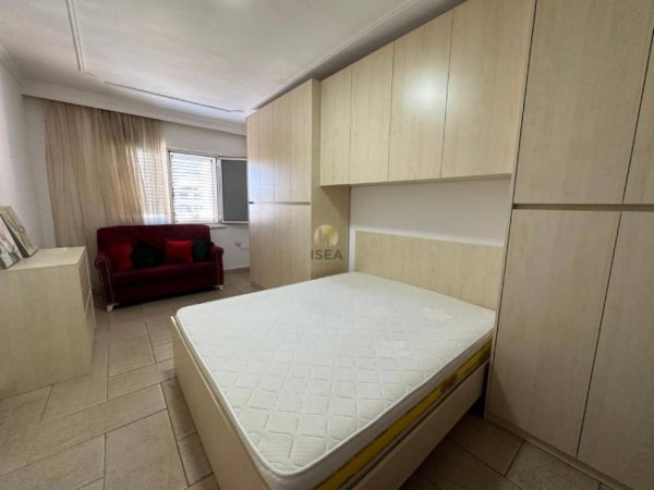 Tirane, jepet me qera apartament 2+1+Aneks+Ballkon Kati 7, 105 m² 600 € (në zonën e Sheshit Willson rruga “Zef Jubani”)