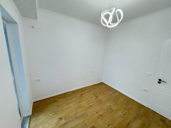Tirane, shitet apartament 1+1 Kati 5, 60 m² 93.000 € (SHITET APARTAMENTI 1+1 NE ASTIR TEK 2 PALMAT.)