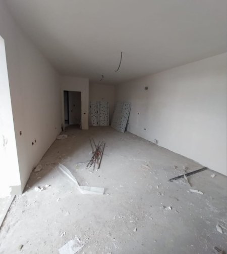 Tirane, shitet apartament 2+1+Ballkon Kati 4, 105 m² 242.420 € (Bulevardi Bajram Curri)