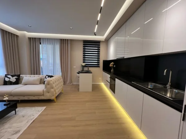 Tirane, shitet apartament 2+1+Ballkon Kati 3, 107 m² 275.000 € (Pazari i Ri)