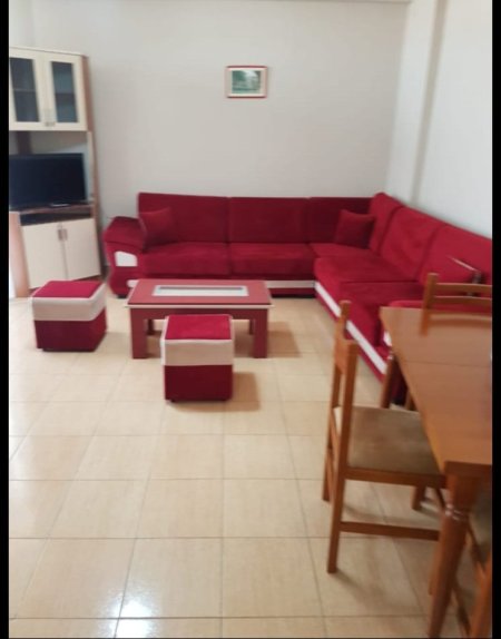 Tirane, jepet me qera apartament 1+1 Kati 5, 60 m² 400 € (Astir)
