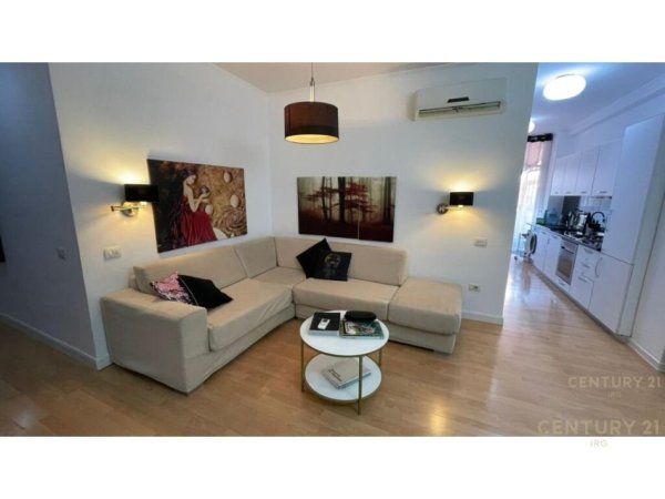 Tirane, jepet me qera apartament 1+1 Kati 3, 68 m² 670 € (Rruga e Kavajes)