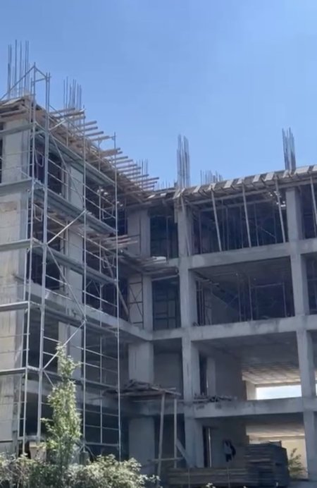 Tirane, shitet apartament 2+1 Kati 5, 111 m² 775.000 € (Rruga Teuta tek Ulliri)