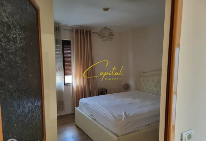 Tirane, jepet me qera apartament 2+1 Kati 6, 113 m² 600 € (SELVIA)