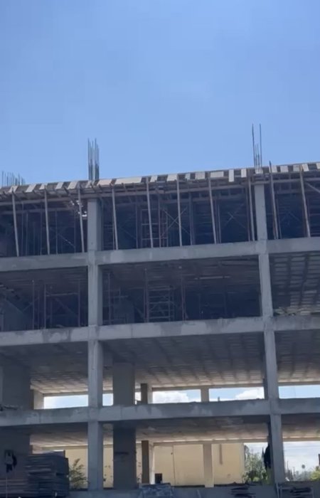 Tirane, shitet apartament 1+1 Kati 4, 75 m² 52.700 € (Rruga Teuta tek Ulliri)