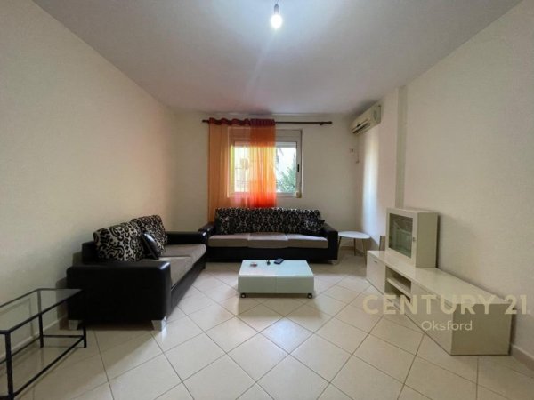 Tirane, jepet me qera apartament 2+1 Kati 3, 88 m² 500 € (Liqeni i thate)