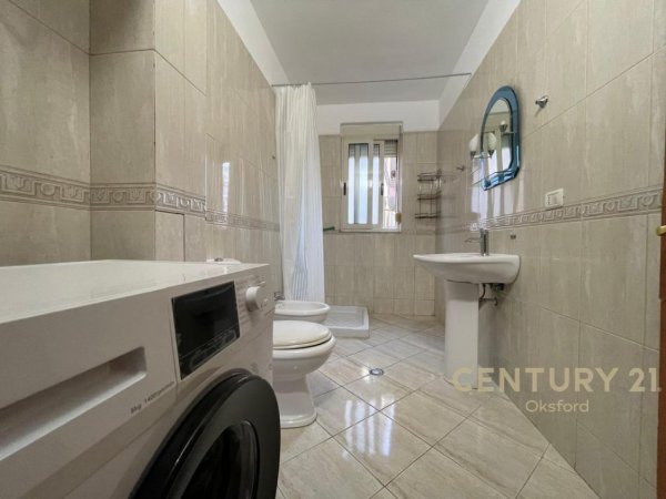 Tirane, jepet me qera apartament 2+1 Kati 3, 88 m² 500 € (Liqeni i thate)