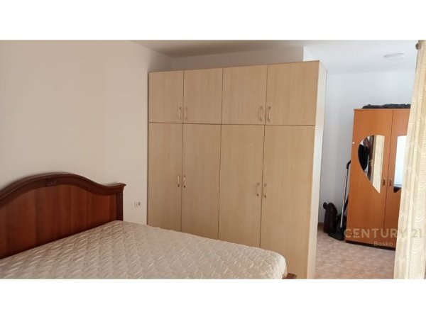 Tirane, jepet me qera apartament 1+1 Kati 2, 75 m² 450 € (Don Bosko)