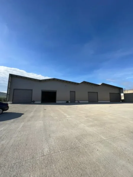 Tirane, shitet ambjent biznesi Kati 0, 4.621 m² 5.000.000 € (Prane Top Channel)